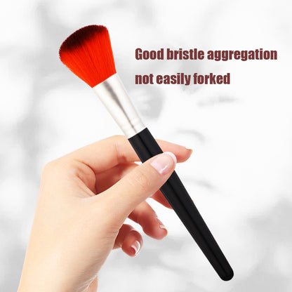 Huda Beauty  Shadow Skills Eyeshadow Professional Vegan Makeup Brush for the Perfect Cut Crease