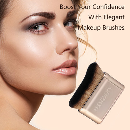 Huda Beauty Body Brush (For Body Highlighters) Body Brush BLUR & GLOW