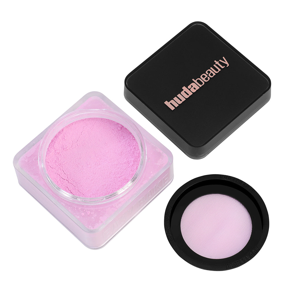 HUDA BEAUTY EASY BAKE LOOSE BAKING SETTING POWDER